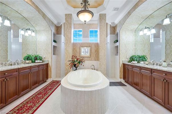 Bathroom, Dual Sink Vanities, Interior, Pendant Lights