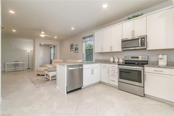 Interior, Kitchen, Living room, Recessed Lighting, Stainless Steel Appliances