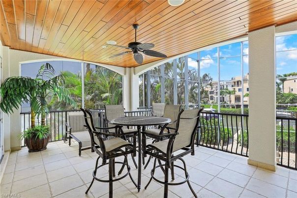 Dining room, Interior, Sun Room, Wooden Ceilings