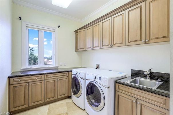 Interior, Washer