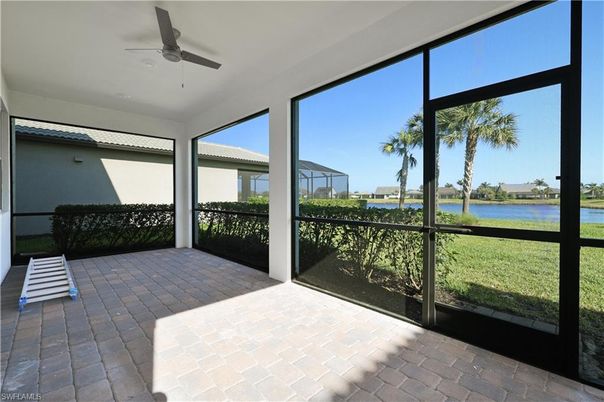 Interior, Sun Room, Water