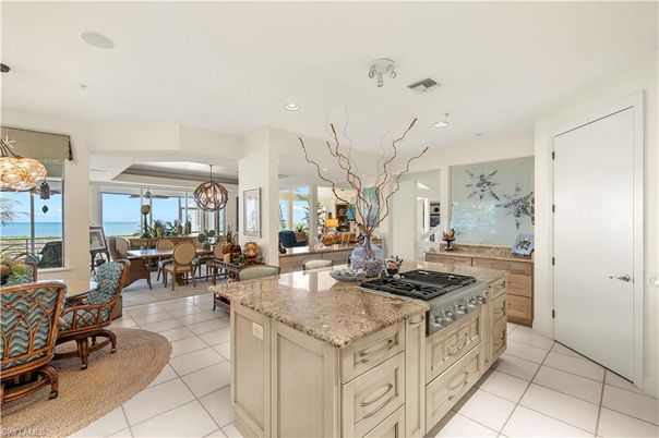 Chandelier, Dining room, Interior, Kitchen, Living room, Recessed Lighting, Water
