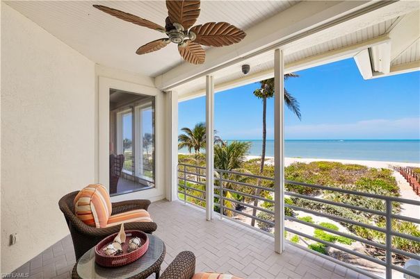 Interior, Sun Room, Water