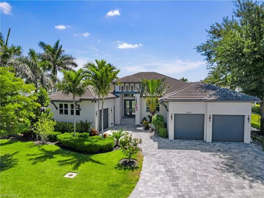 Attached, Backyard, Exterior, Facade, Mediterranean