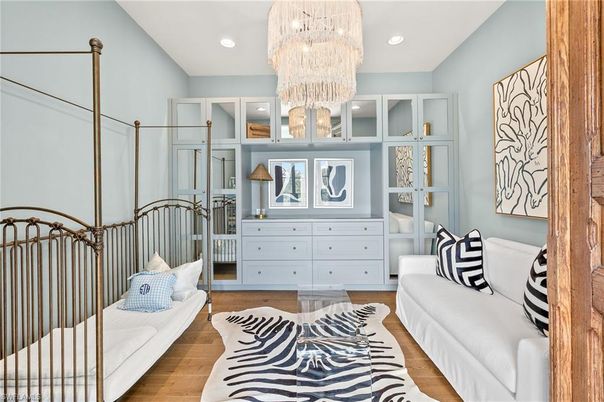 Chandelier, Interior, Recessed Lighting, Wood Texture Flooring