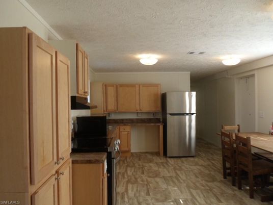 Dining room, Interior, Kitchen, Stainless Steel Appliances