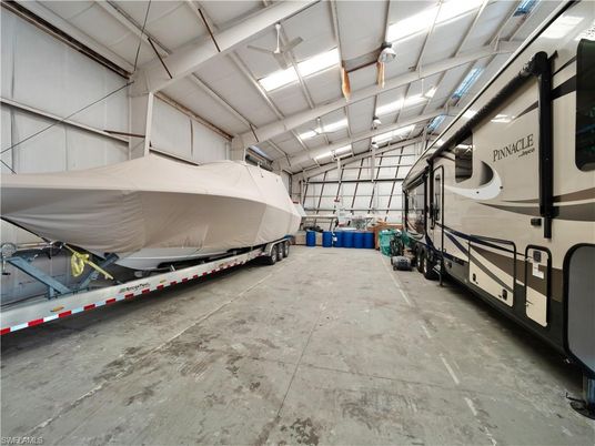 Garage, Interior