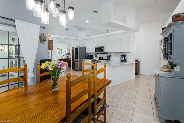 Dining room, Interior, Kitchen, Recessed Lighting, Stainless Steel Appliances
