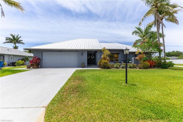 Attached, Backyard, Exterior, Facade, Ranch