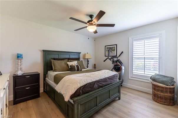 Bedroom, Fitness Equipment, Interior, Wood Texture Flooring