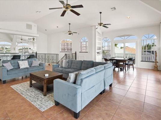 Dining room, Interior, Living room, Recessed Lighting