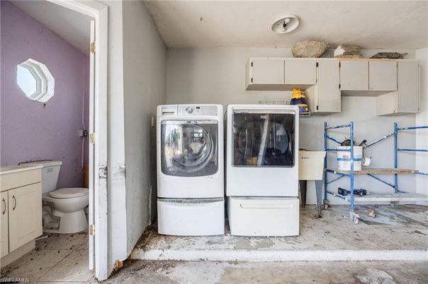 Interior, Washer