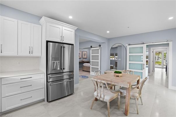 Dining room, Interior, Kitchen, Recessed Lighting, Stainless Steel Appliances