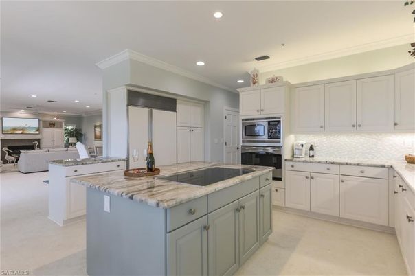Interior, Kitchen, Living room, Recessed Lighting, Stainless Steel Appliances