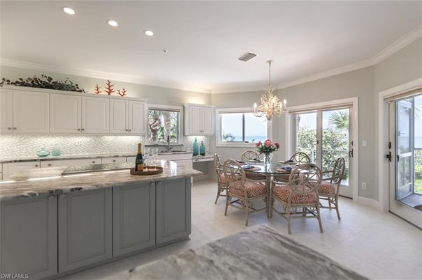 Chandelier, Dining room, Interior, Kitchen, Recessed Lighting