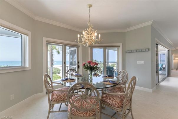 Chandelier, Dining room, Interior, Water