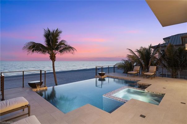 Exterior, Lake, Pool, Water
