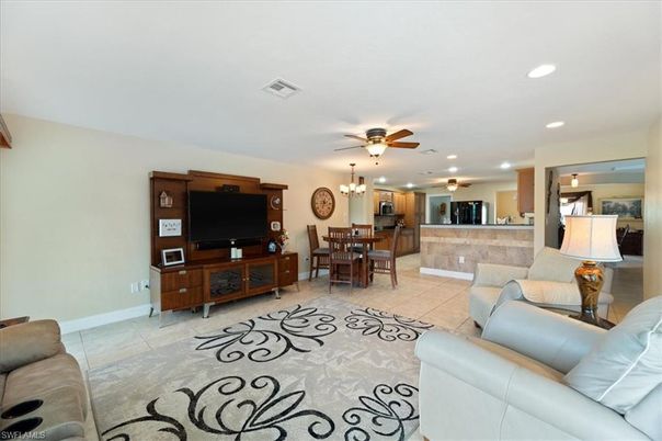 Dining room, Interior, Living room, Recessed Lighting