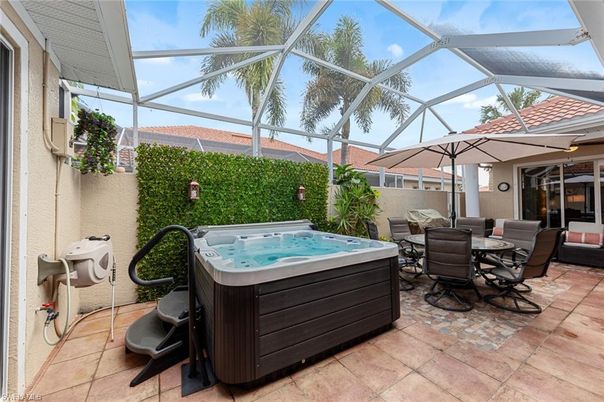 Glass Ceilings, Hot Tub, Interior, Sun Room