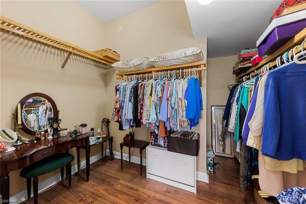Interior, Walk-in Closets, Wood Texture Flooring