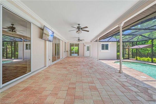Interior, Pool, Sun Room