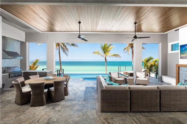 Exterior, Pool, Water