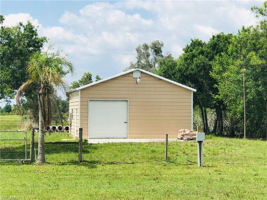 Backyard, Detached Garage, Exterior