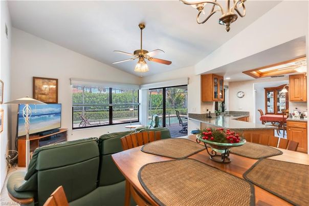 Dining room, Interior, Kitchen, Living room