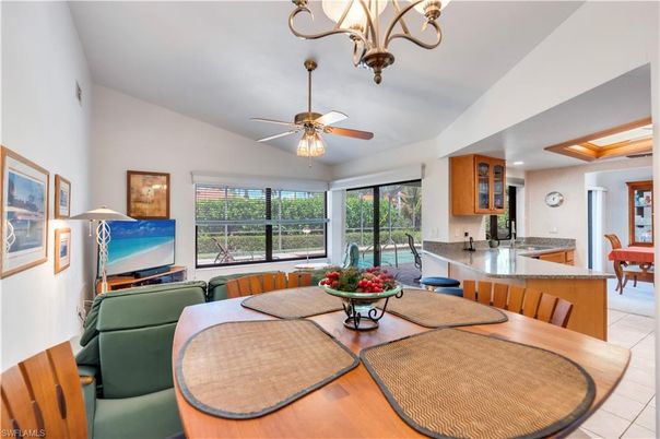 Dining room, Interior, Kitchen, Living room, Recessed Lighting