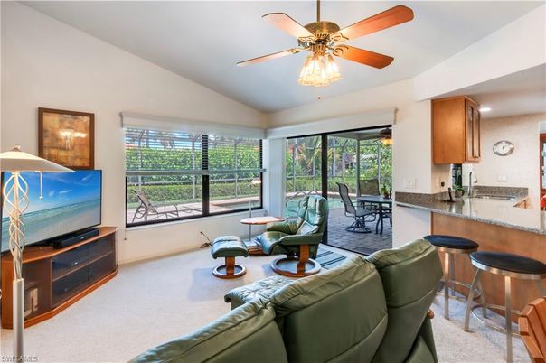 Dining room, Interior, Living room, Recessed Lighting