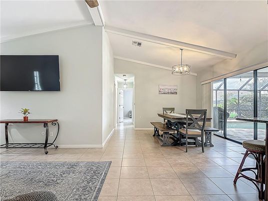 Dining room, Interior, Pendant Lights