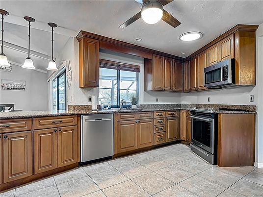 Interior, Kitchen, Pendant Lights, Recessed Lighting