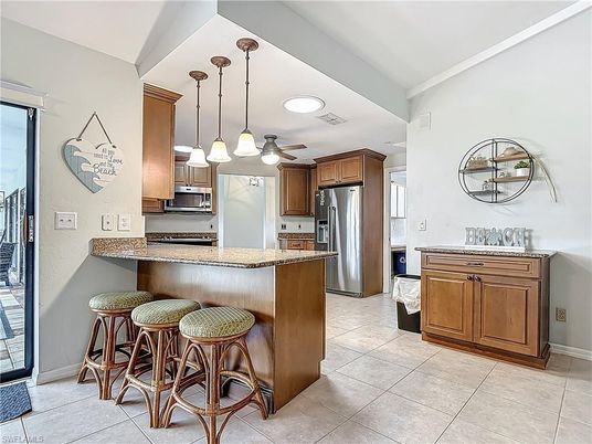 Interior, Kitchen, Pendant Lights, Stainless Steel Appliances