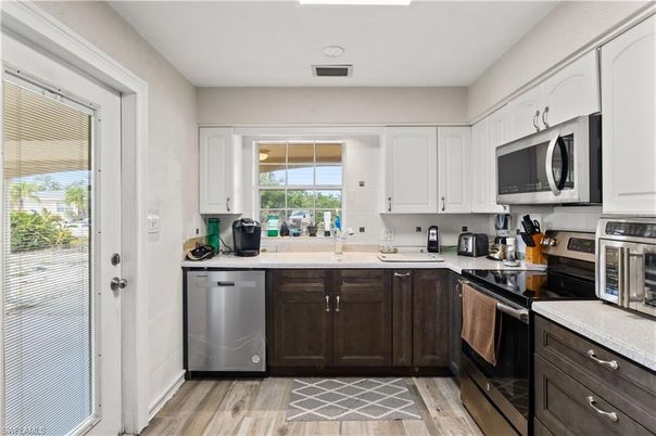 Interior, Kitchen, Stainless Steel Appliances, Wood Texture Flooring