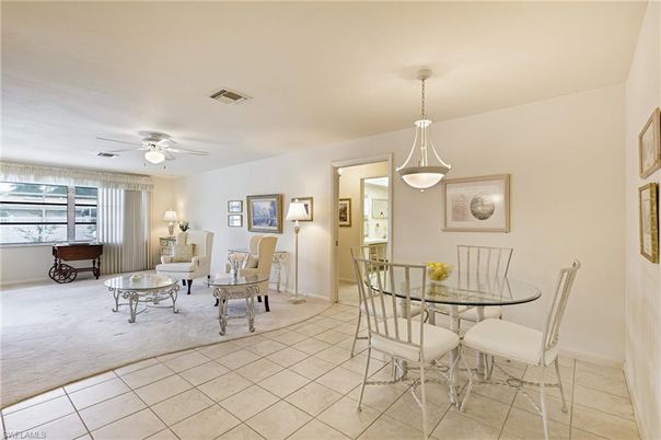 Dining room, Interior, Living room, Pendant Lights