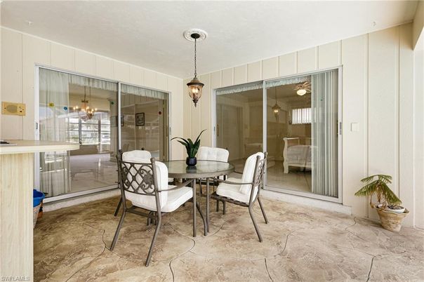 Dining room, Interior, Pendant Lights