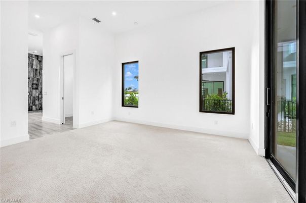 Empty room, Interior, Recessed Lighting
