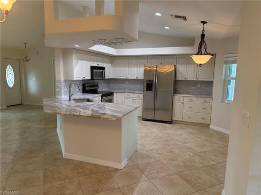 Interior, Kitchen, Pendant Lights, Recessed Lighting, Stainless Steel Appliances