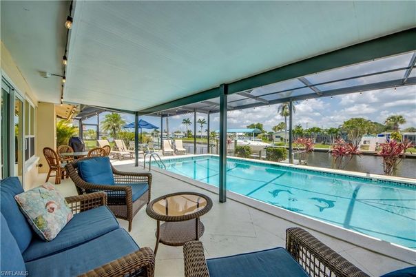 Interior, Pool, Sun Room, Water