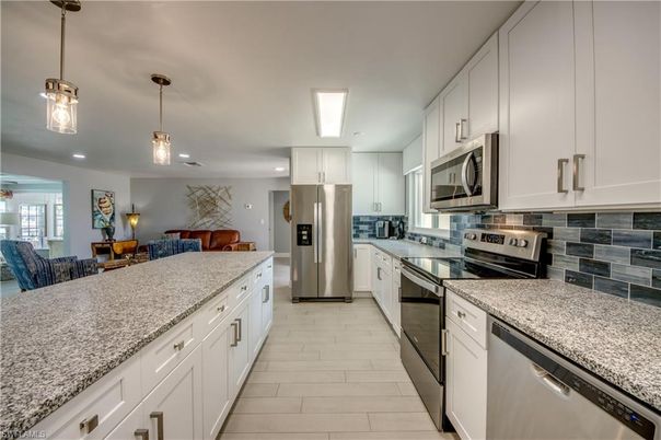 Interior, Kitchen, Pendant Lights, Recessed Lighting, Stainless Steel Appliances