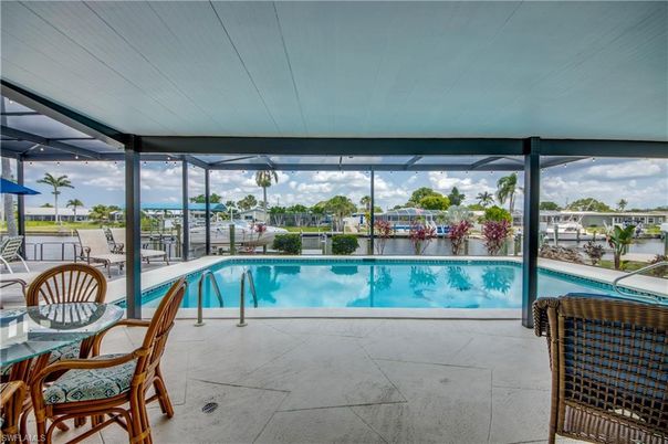 Exterior, Pool, Water
