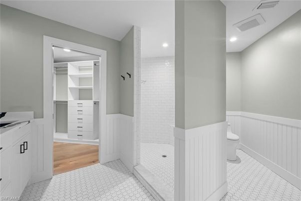 Bathroom, Interior, Recessed Lighting, Wood Texture Flooring