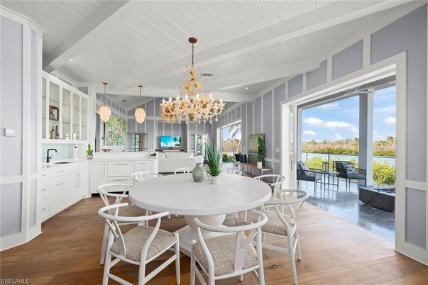 Chandelier, Dining room, Interior, Pendant Lights, Water, Wood Texture Flooring