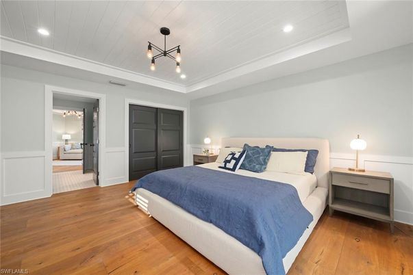 Bedroom, Interior, Pendant Lights, Recessed Lighting, Wood Texture Flooring