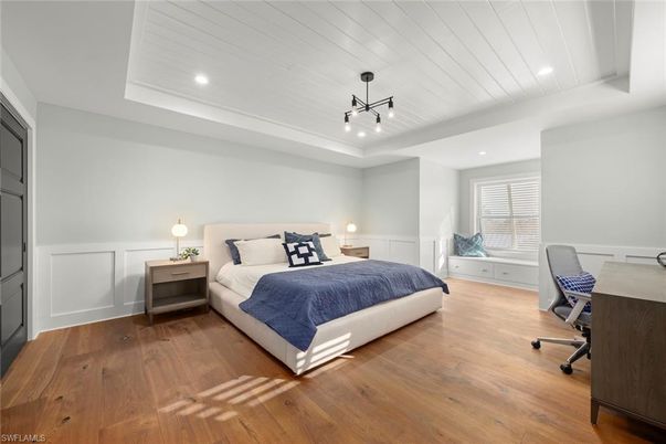 Bedroom, Interior, Pendant Lights, Recessed Lighting, Wood Texture Flooring