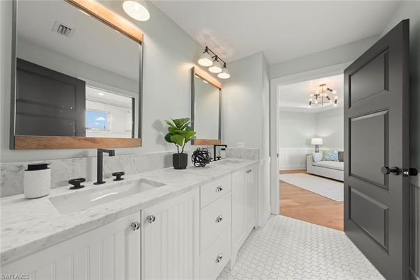 Bathroom, Dual Sink Vanities, Interior, Wood Texture Flooring