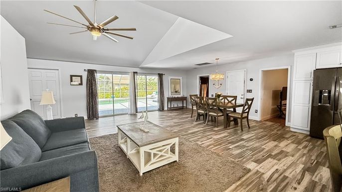 Dining room, Interior, Living room, Pendant Lights, Wood Texture Flooring