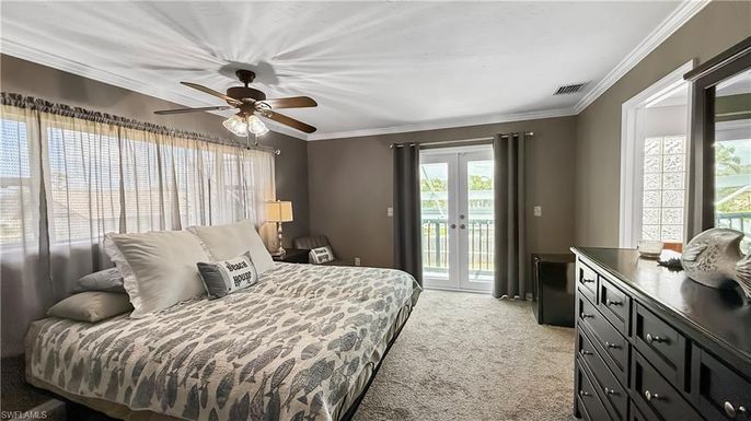 Bedroom, Interior, Water
