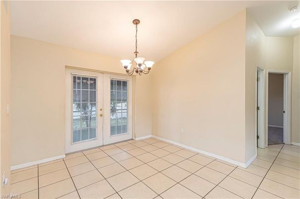Chandelier, Empty room, Interior