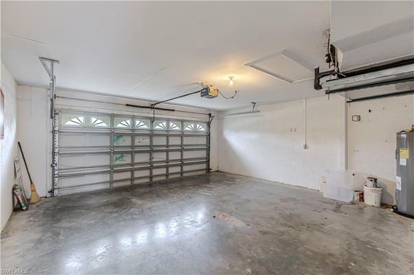 Garage, Interior